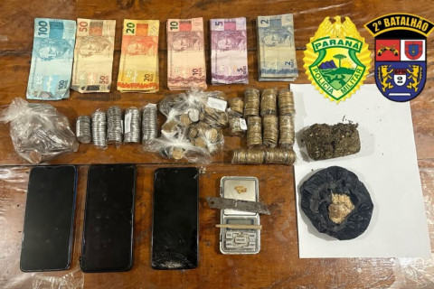POLÍCIA MILITAR DESARTICULADA PONTO DE VENDA DE DROGAS EM IBAITI/PR