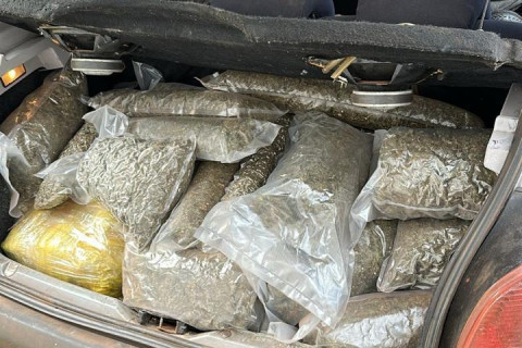 Policia Rodoviária Federal apreende maconha e skunk em Londrina